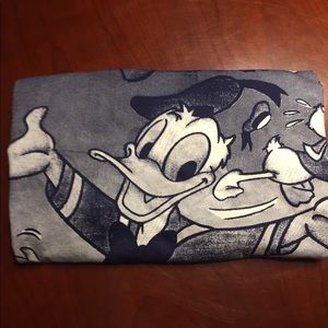 Men’s Donald Duck Graphic Tee, Size L